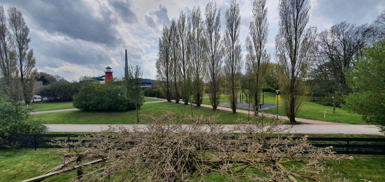 Ferienhaus Am Wellenpark Norddeich Exterior foto